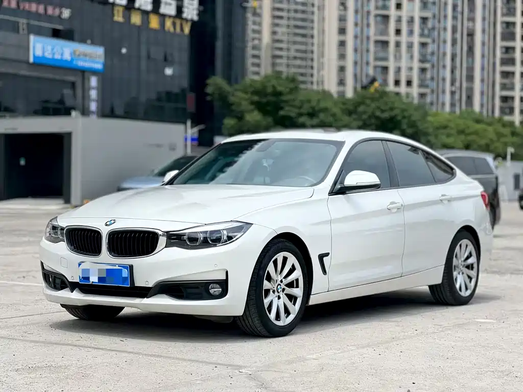 BMW 3 Series GT 2018 — фото 1