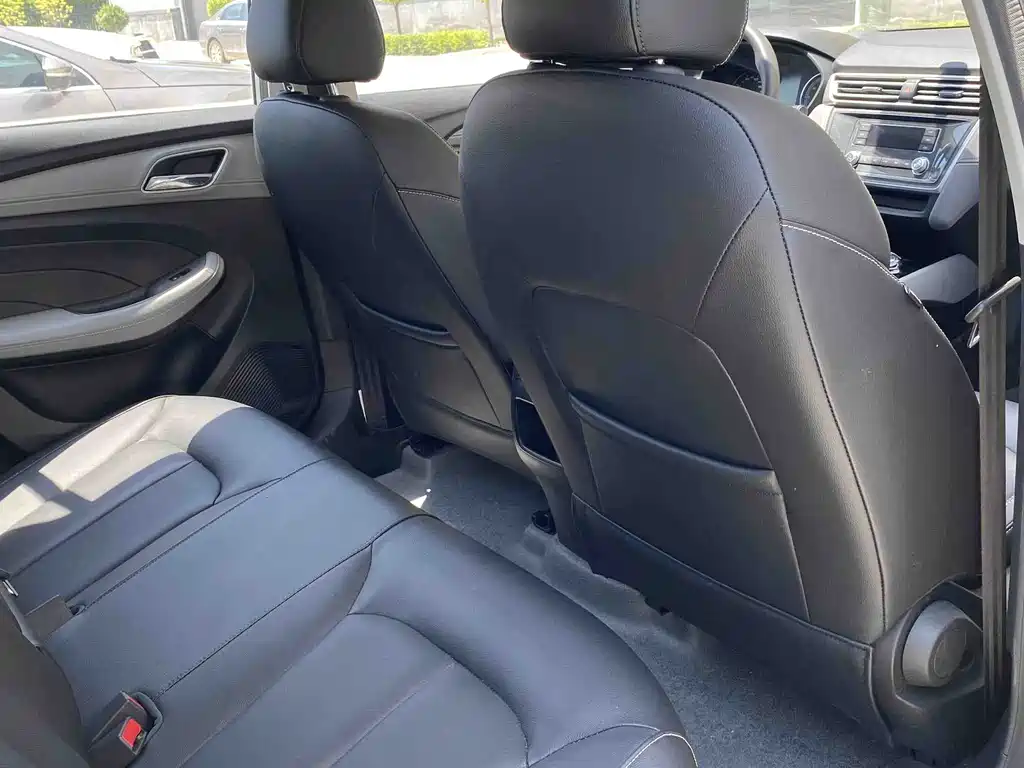 Roewe Ei5 2018