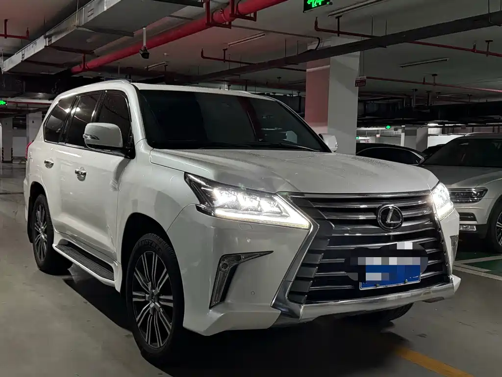 Lexus LX 2018