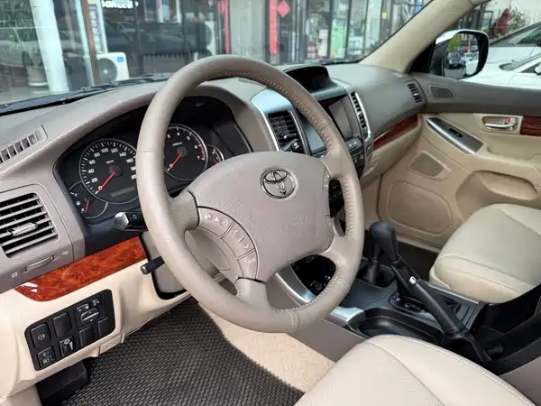 Toyota Prado 2010