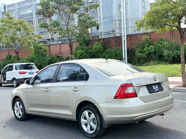 Skoda Rapid 2014