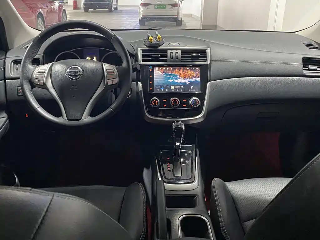 Nissan Tiida 2021