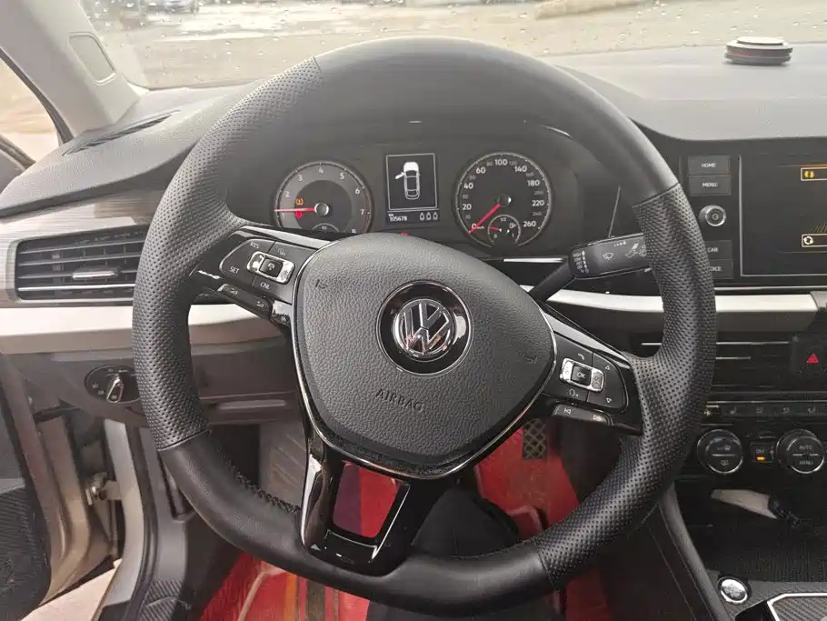 Volkswagen Lavida 2020 — фото 15