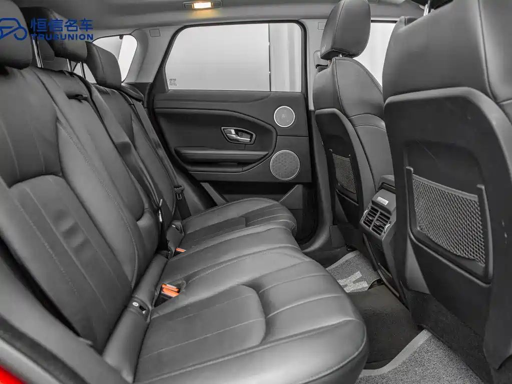 Land Rover Evoque 2018 — фото 15