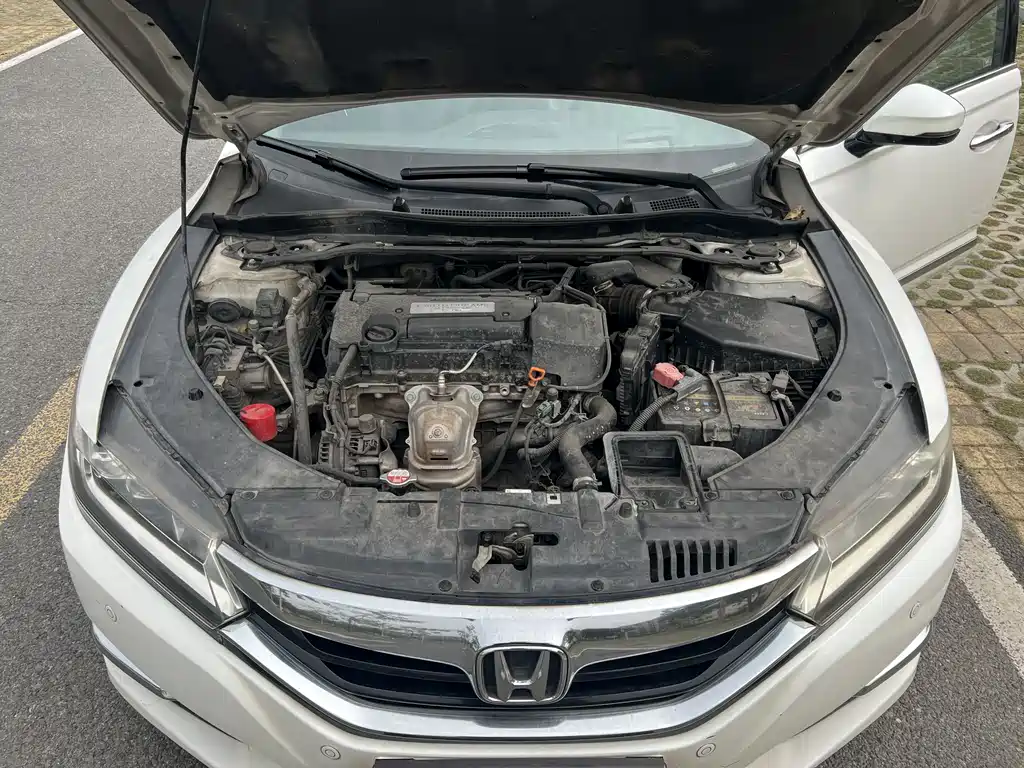 Honda Spirior 2016 — фото 13