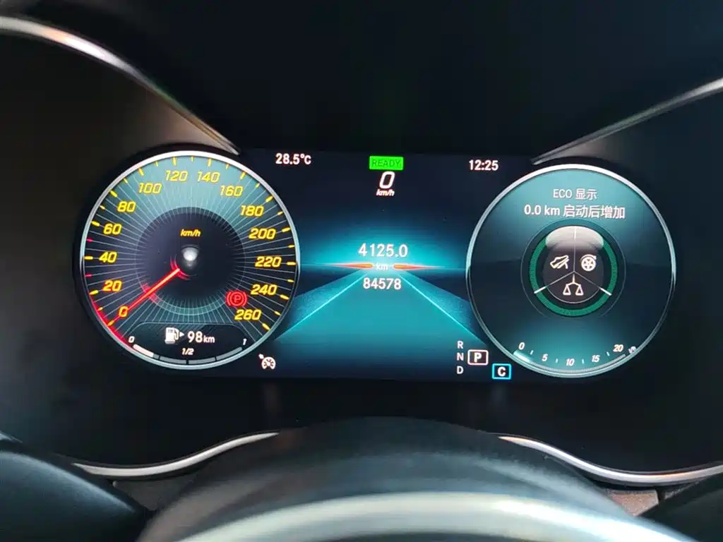 Mercedes-Benz C-Class 2019 — фото 12
