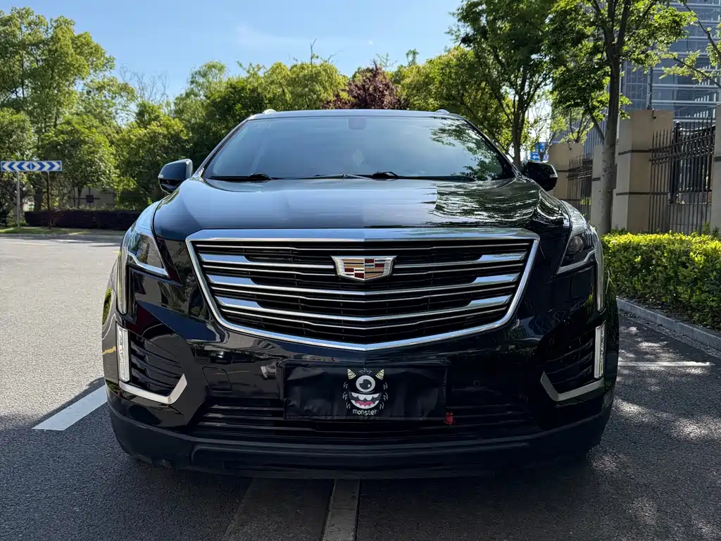 Cadillac XT5 2018 — фото 2