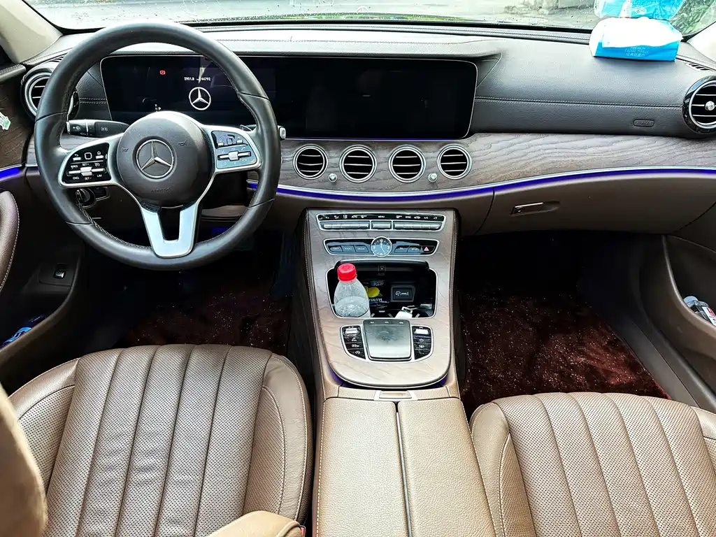 Mercedes-Benz E-Class 2020 — фото 16