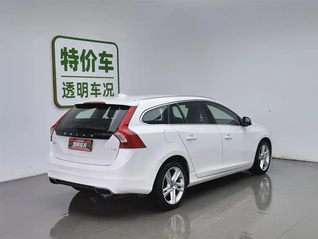 Volvo V60 2016 — фото 2