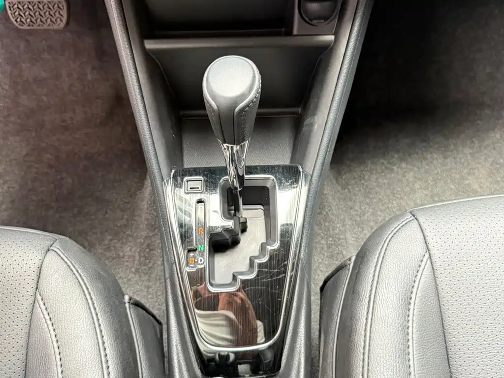 Toyota Yaris L 2023 — фото 14
