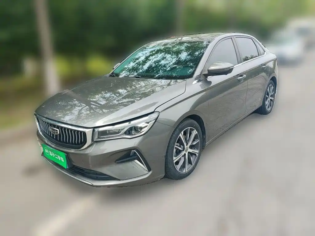 Geely Emgrand 2022