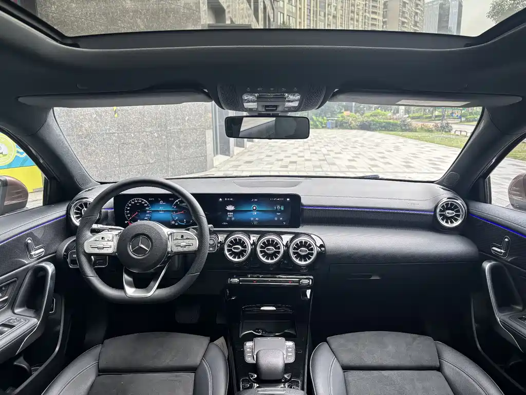 Mercedes-Benz A-Class 2021 — фото 6
