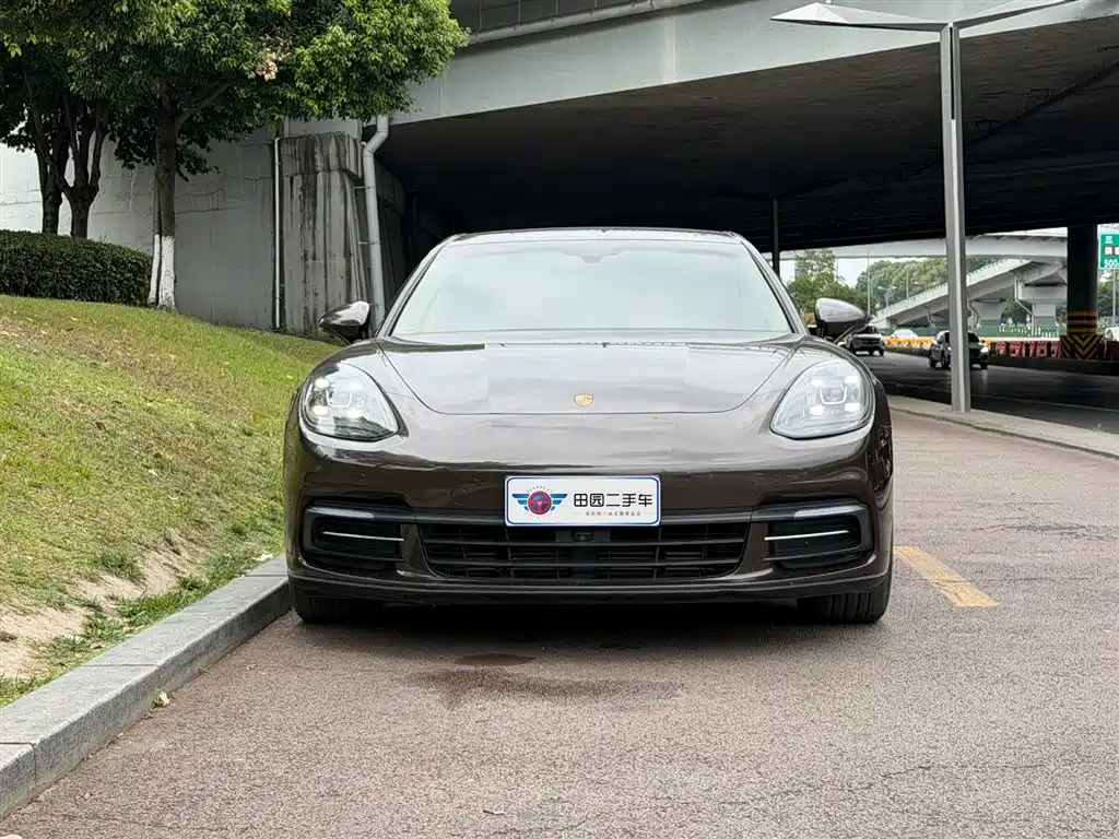 Porsche Panamera 2018 — фото 2