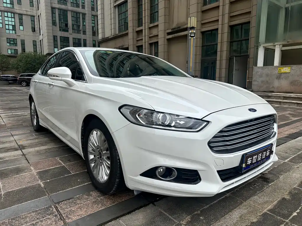 Ford Mondeo 2014 — фото 8