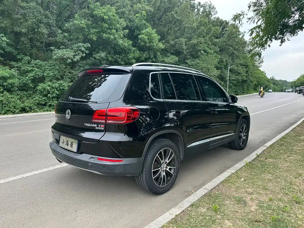 Volkswagen Tiguan 2015 — фото 9