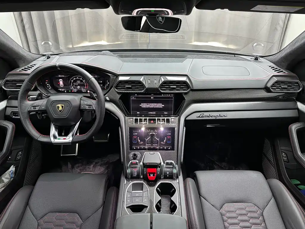 Lamborghini Urus 2022 — фото 15