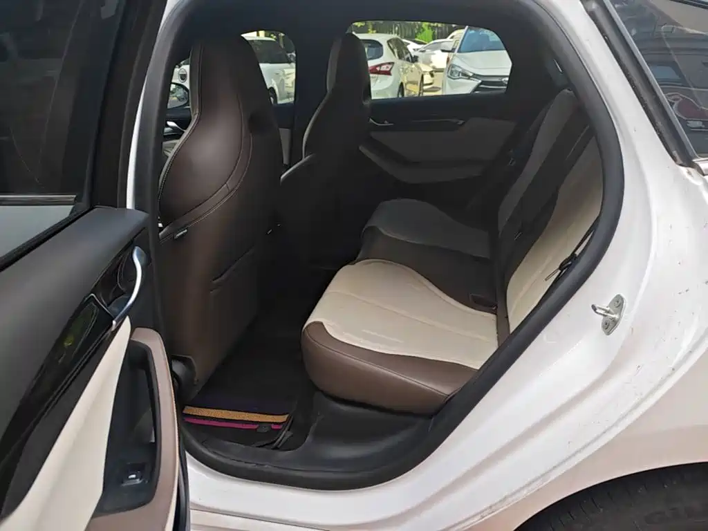 BYD Qin PLUS 2025 — фото 17