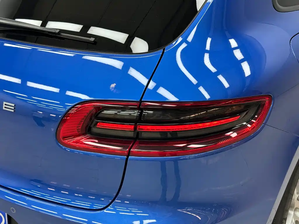 Porsche Macan 2017 — фото 13