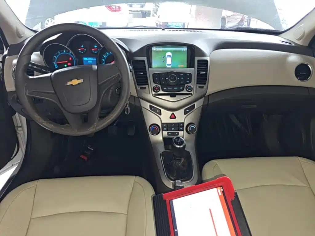 Chevrolet Cruze 2015 — фото 10