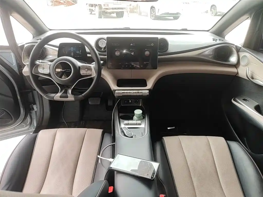 BYD Dolphin 2023 — фото 10