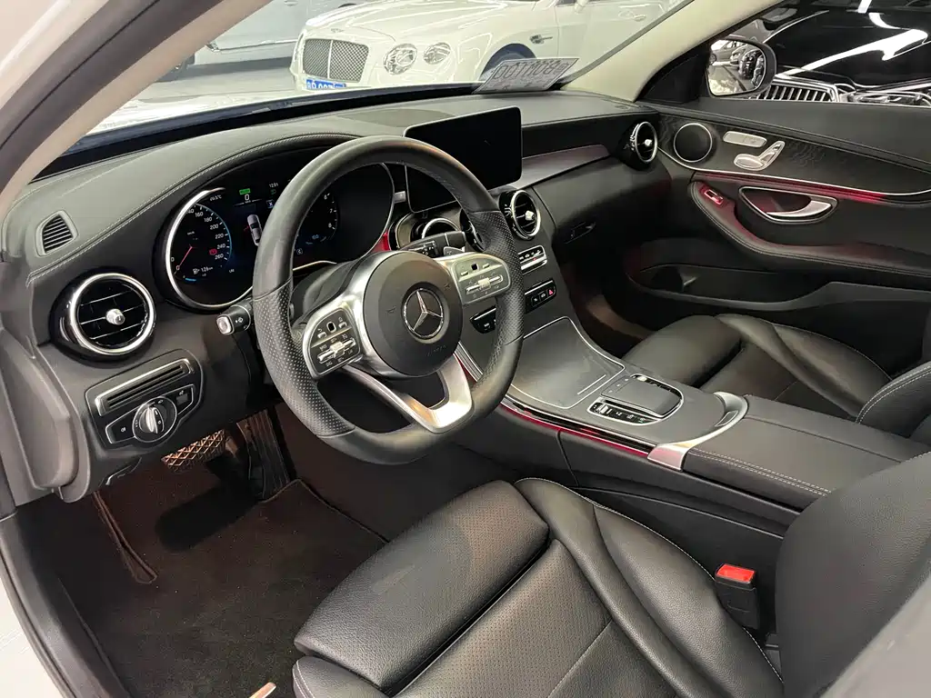 Mercedes-Benz C-Class 2020 — фото 11