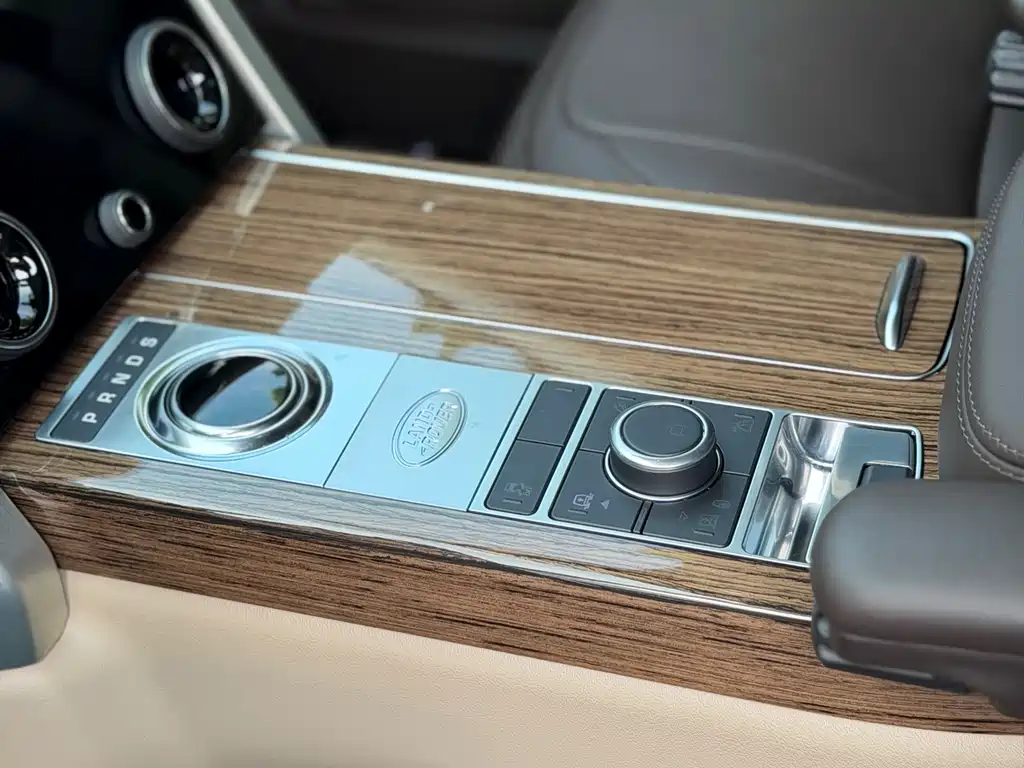 Land Rover Range Rover 2019 — фото 10