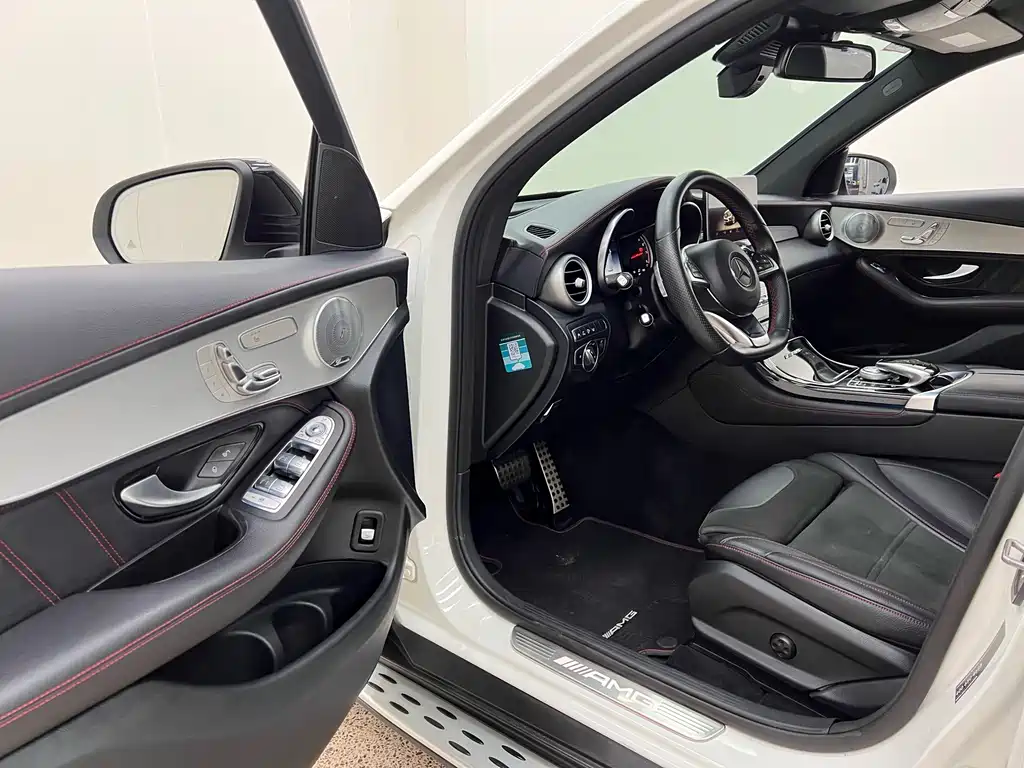 Mercedes-Benz GLC AMG 2019 — фото 14