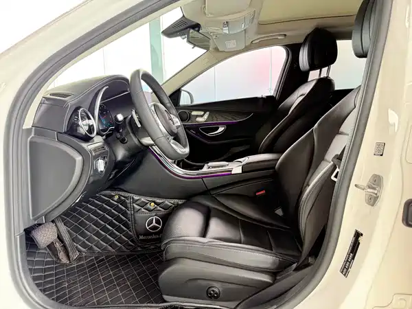 Mercedes-Benz C-Class 2021