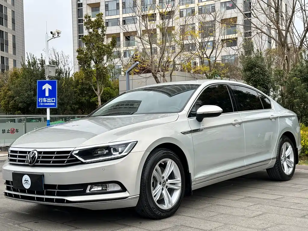 Volkswagen Magotan 2018 — фото 1