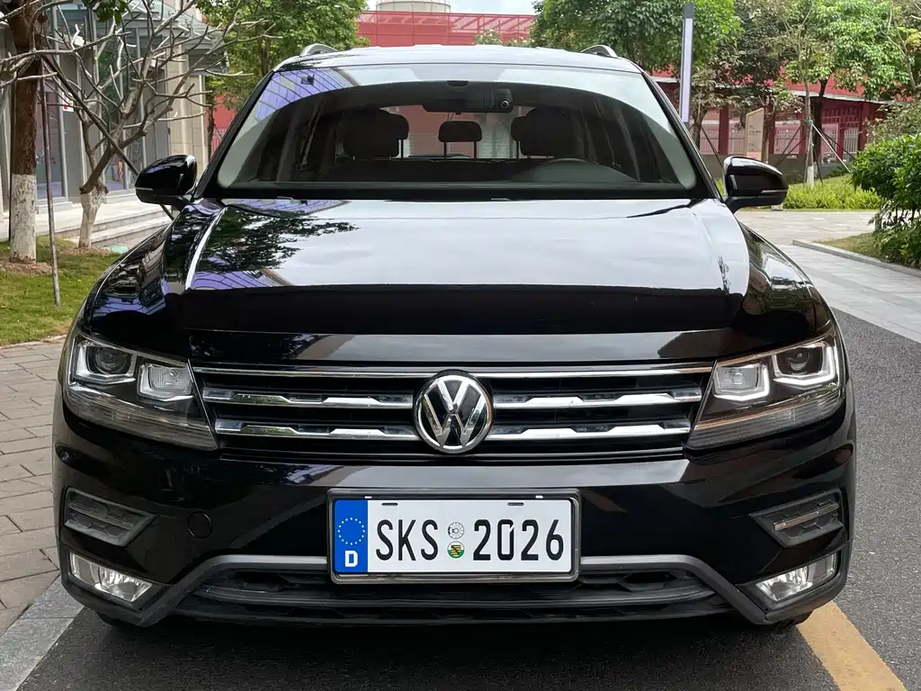 Volkswagen Tiguan L 2019 — фото 2