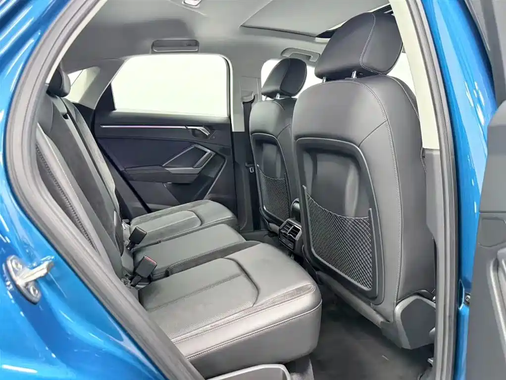 Audi Q3 Sportback 2023 — фото 7