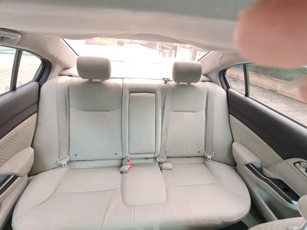 Honda Civic 2014 — фото 14