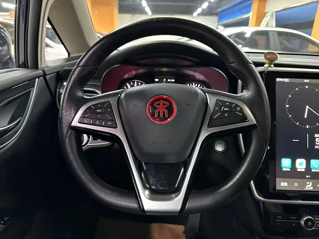 BYD MAX 2018 — фото 10