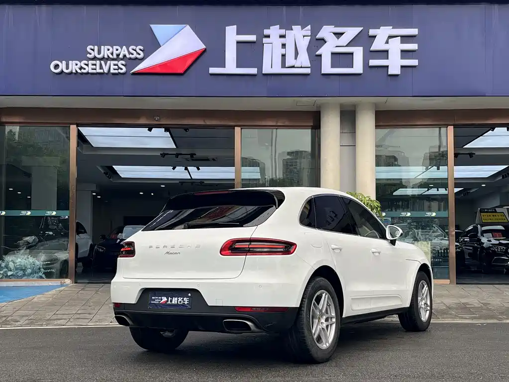 Porsche Macan 2018 — фото 5