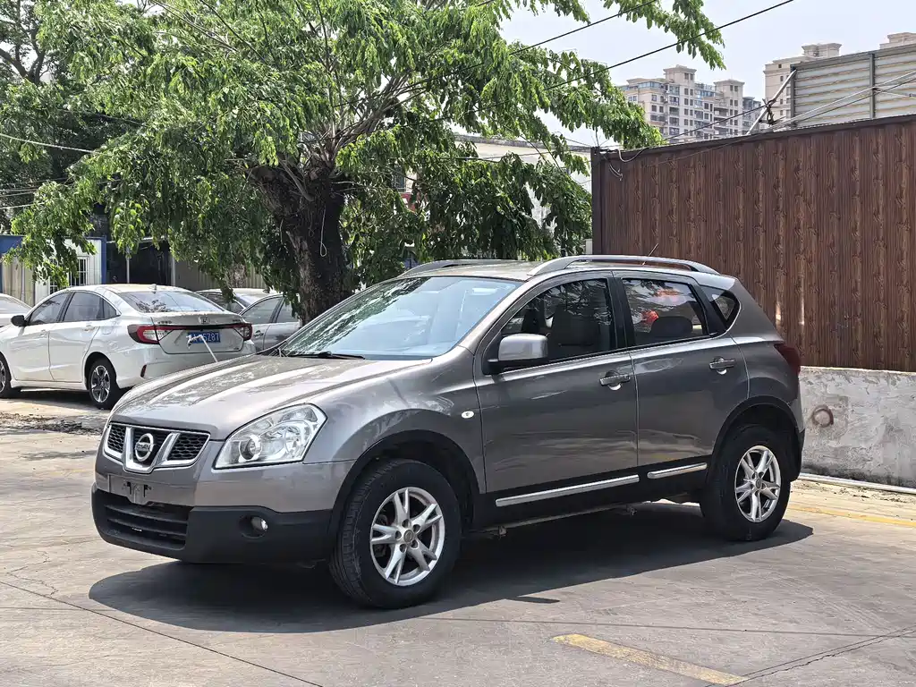 Nissan Qashqai 2014 — фото 1