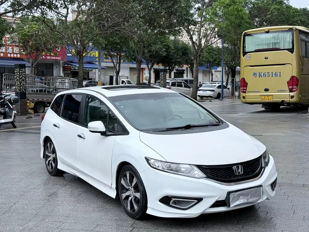 Honda Jade 2015 — фото 3