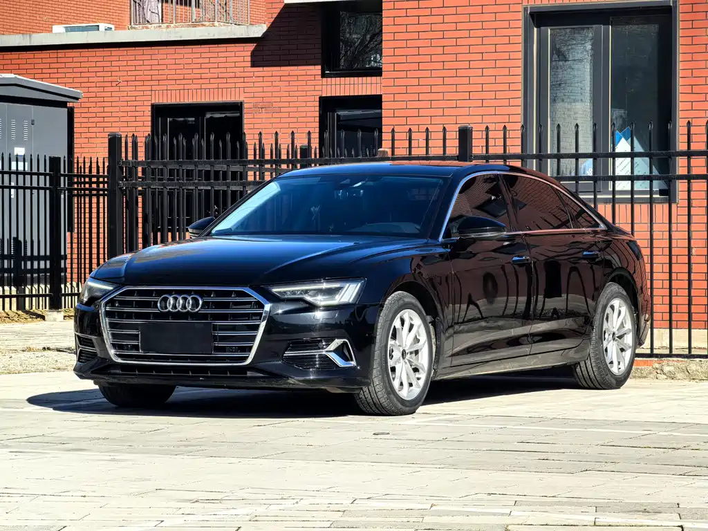 Audi A6L 2024 — фото 1