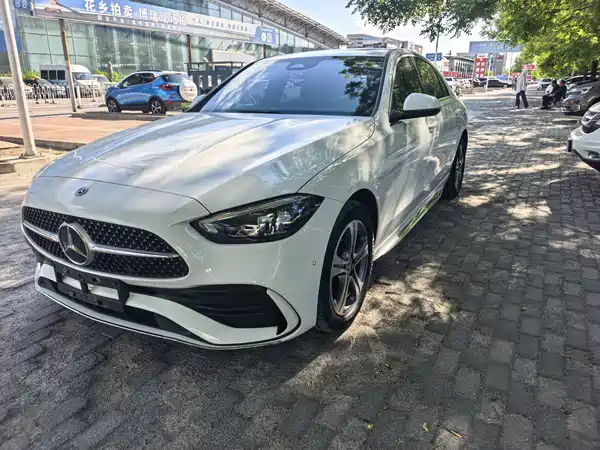 Mercedes-Benz C-Class 2022