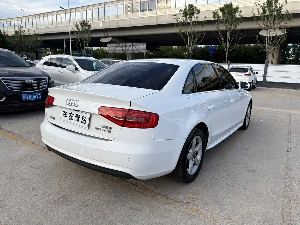 Audi A4L 2014 — фото 13