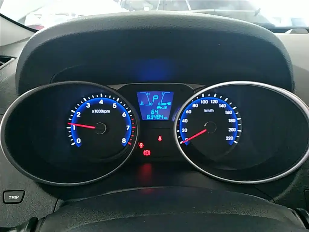 Hyundai ix35 2015 — фото 12