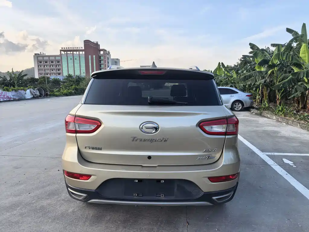 GAC Motor Trumpchi GS4 2015 — фото 6