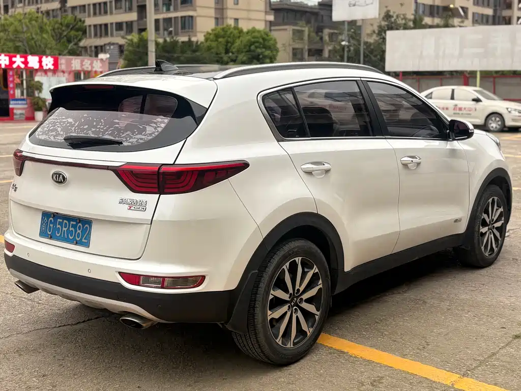 Kia KX5 2016 — фото 6