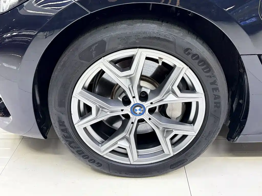 BMW i3 2024 — фото 10