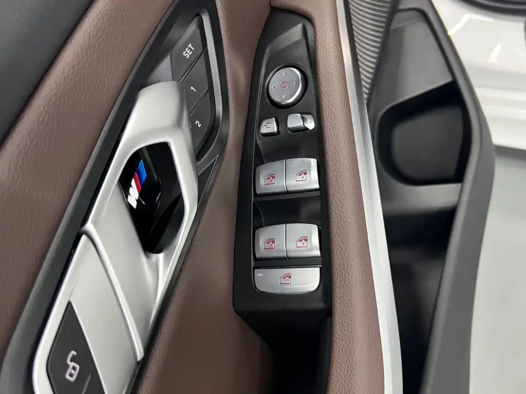BMW 3 Series 2023 — фото 15