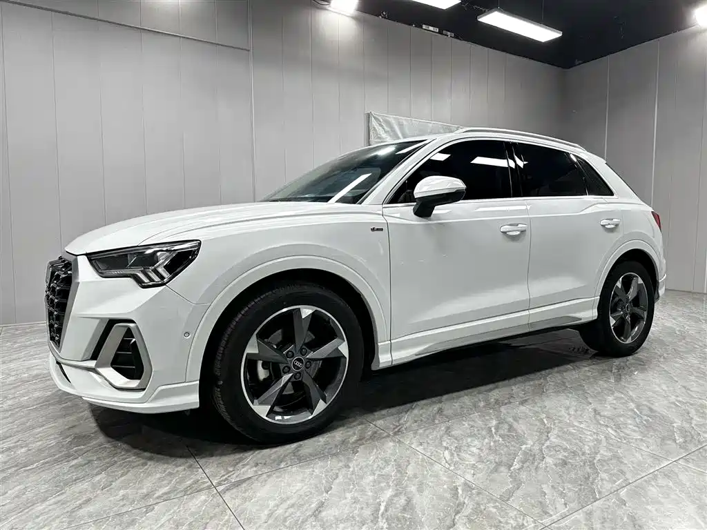 Audi Q3 2022