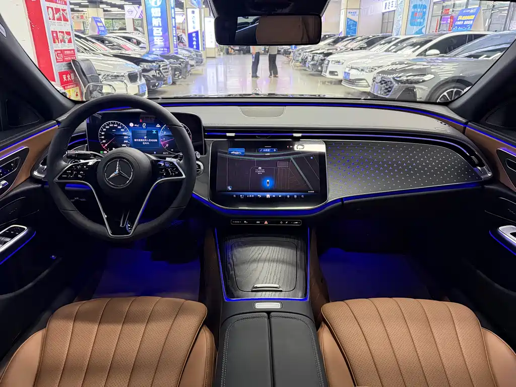 Mercedes-Benz E-Class 2024