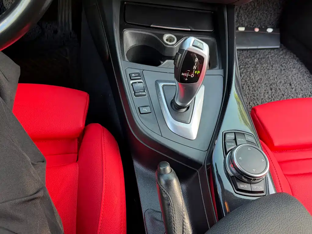 BMW 1 Series 2013 — фото 20