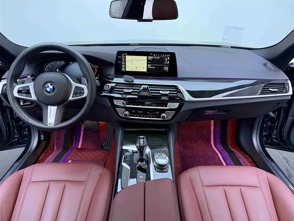 BMW 5 Series 2020 — фото 12