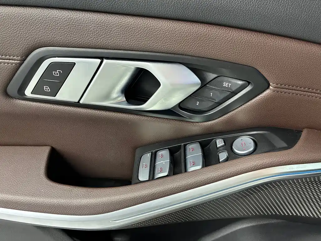 BMW i3 2023 — фото 18