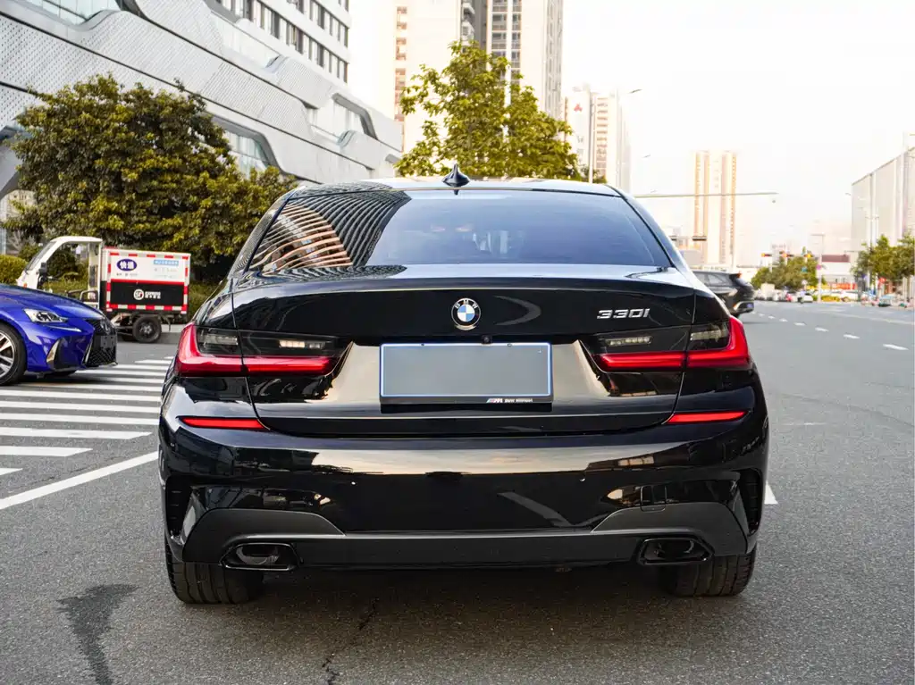 BMW 3 Series 2021
